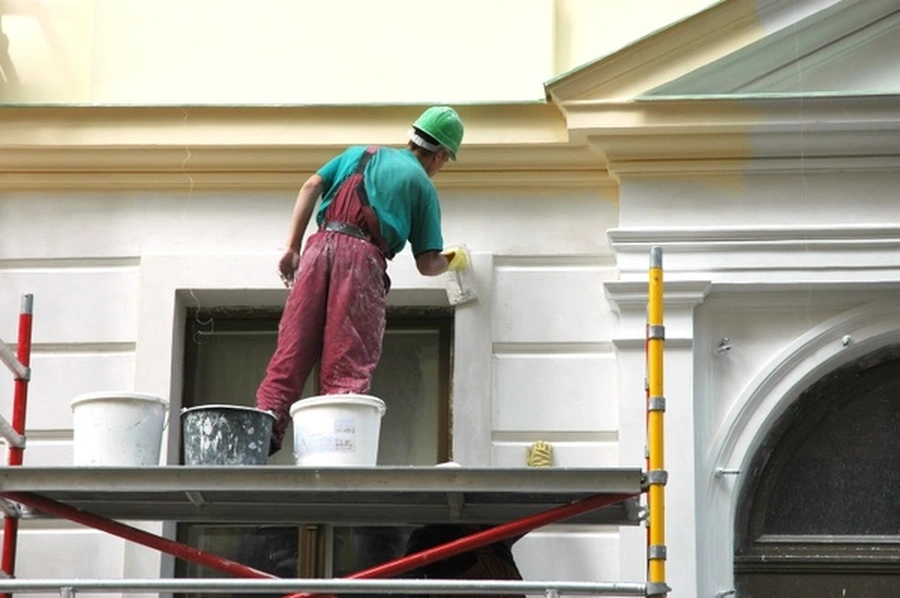 Key Differences Between Interior And Exterior Painting in Auburn, AL